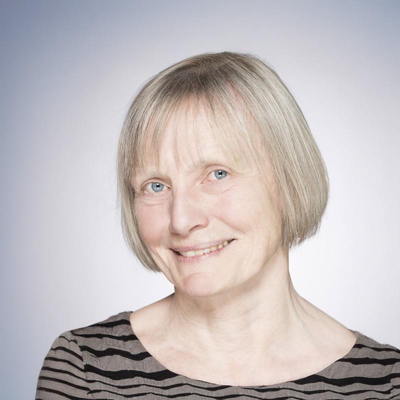 Постер Амельда Браун