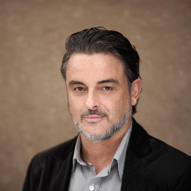 Постер Бернард Баллен