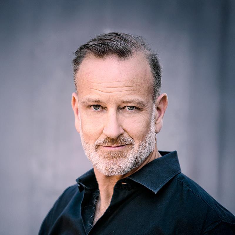 Постер Томас Р.Дуглас