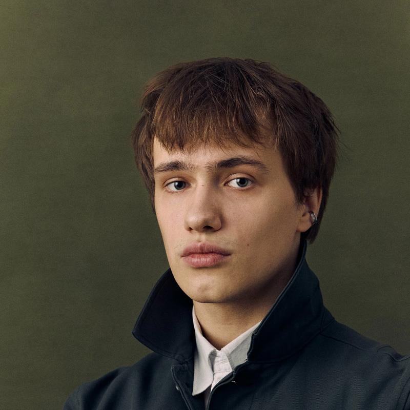 Постер Денис Румянцев