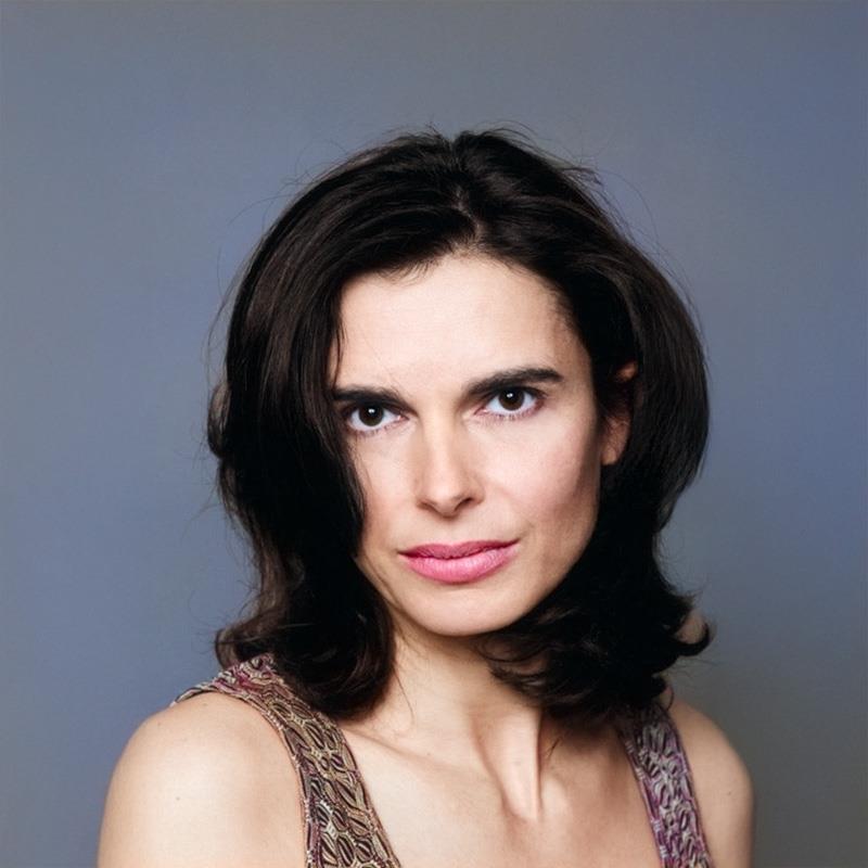 Постер Гвенэль Симон