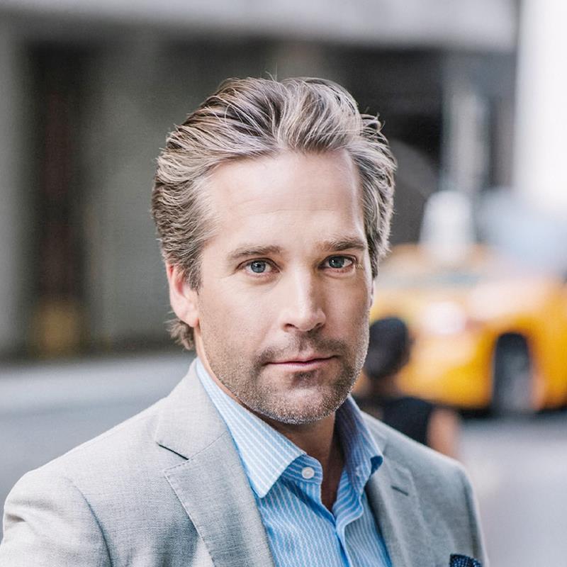 Постер Тайлер Холлингер