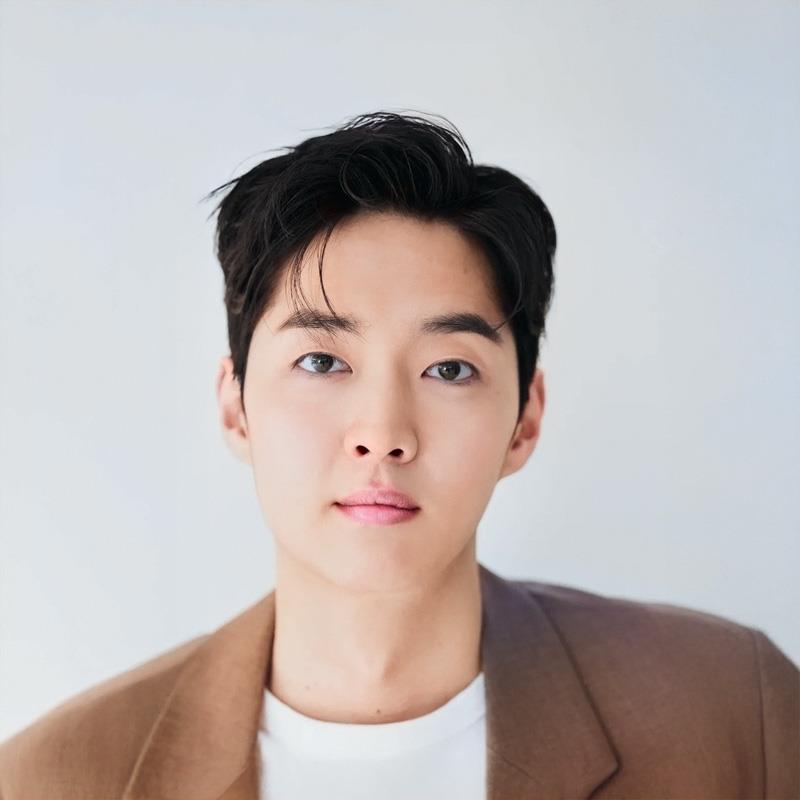 Постер Кан Ён-сок