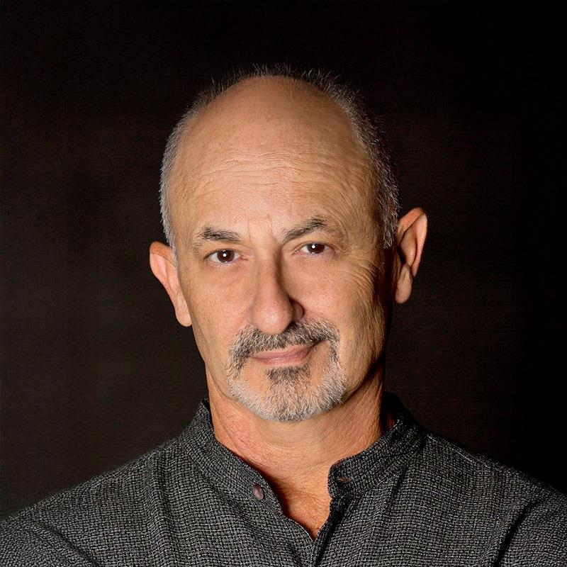 Постер Роберт Смолл