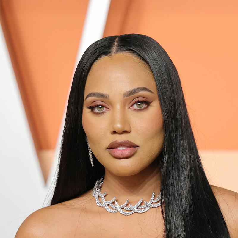 Постер Аеша Карри