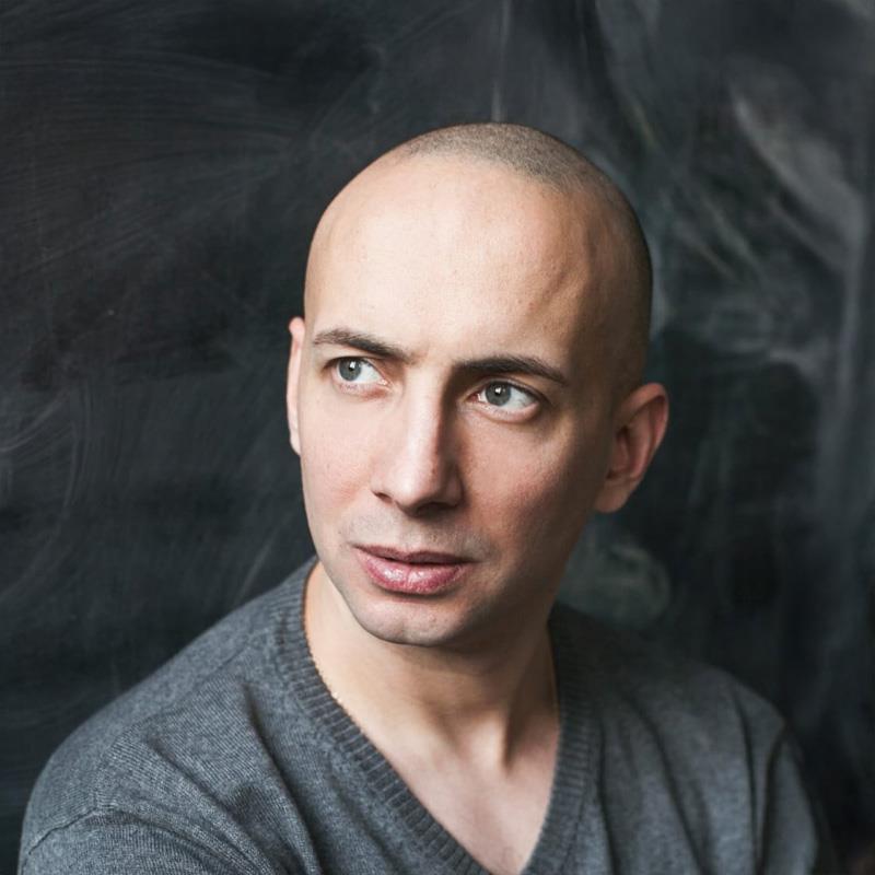 Постер Павел Янутш