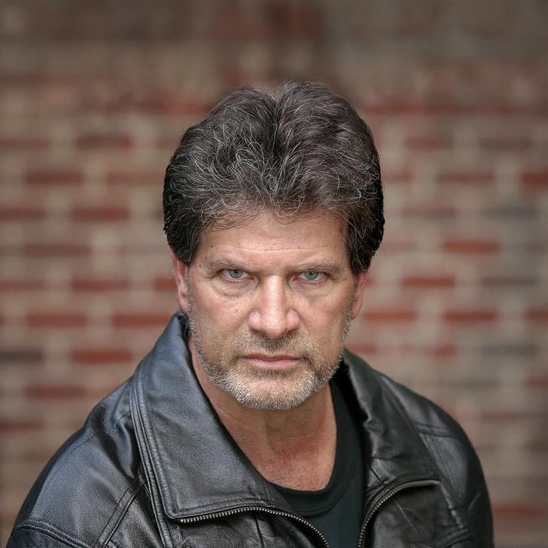 Постер Дэниэл Грин