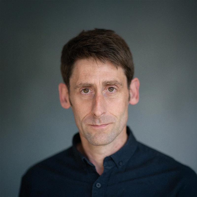 Постер Дэниэл Туит