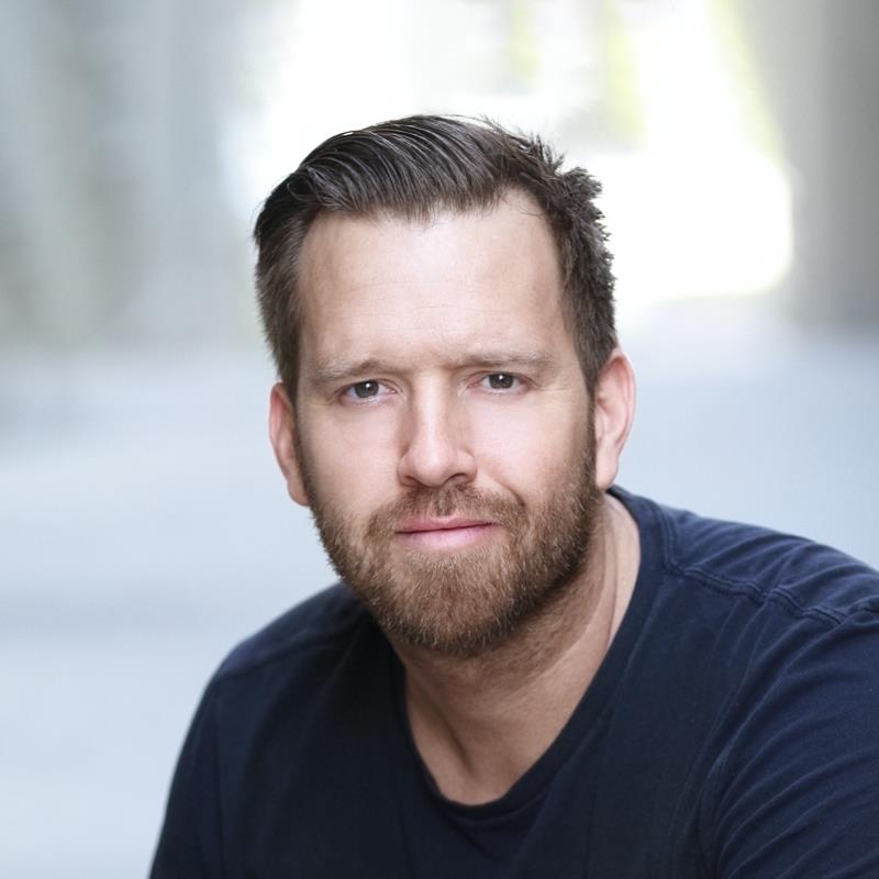 Постер Дэниэл Спинк