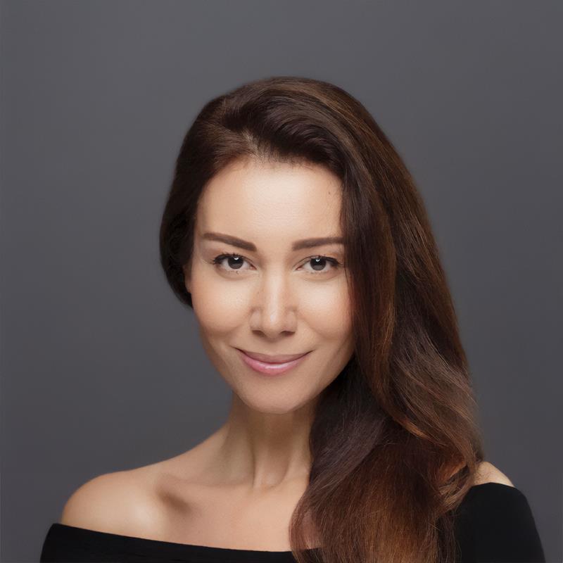 Постер Айсун Метинер