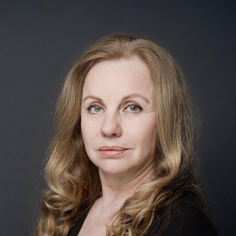 Постер Айшен Инджи