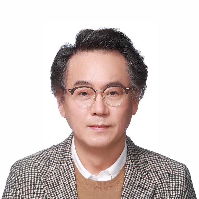 Постер Ли Бён-джун