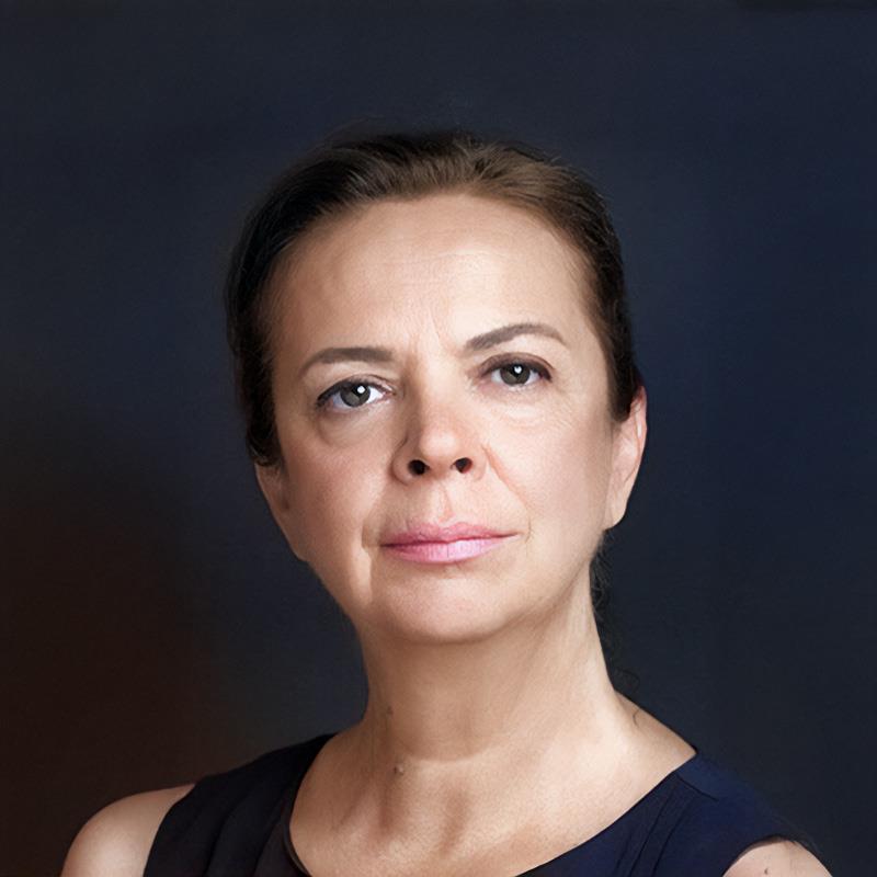 Постер Айше Тунабойлу