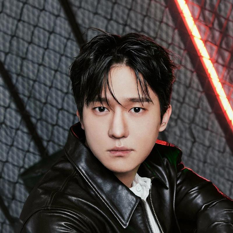 Постер Ко Гён-пхё