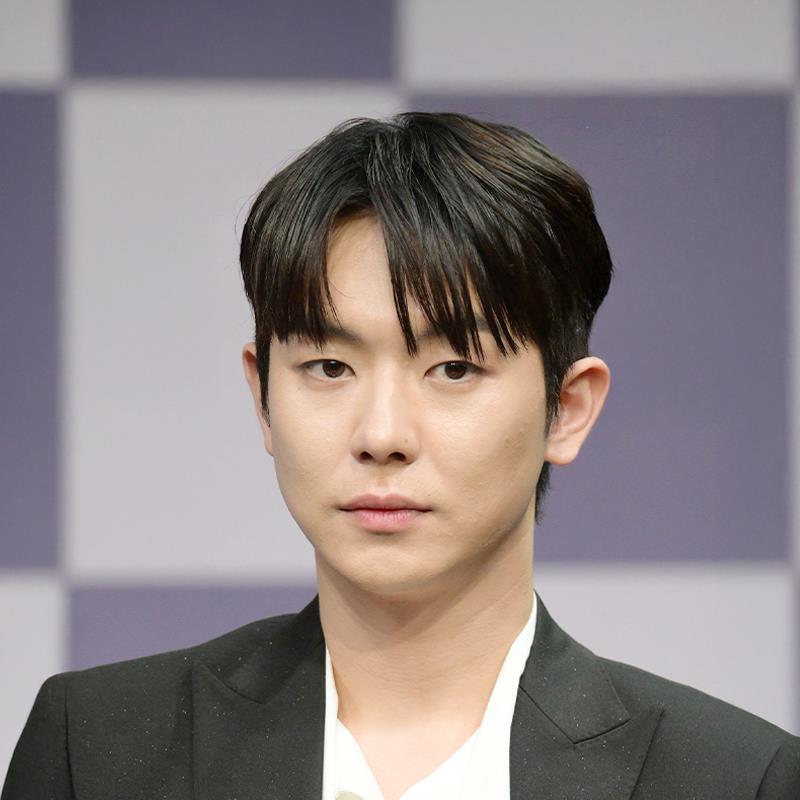 Постер Ан У-ён