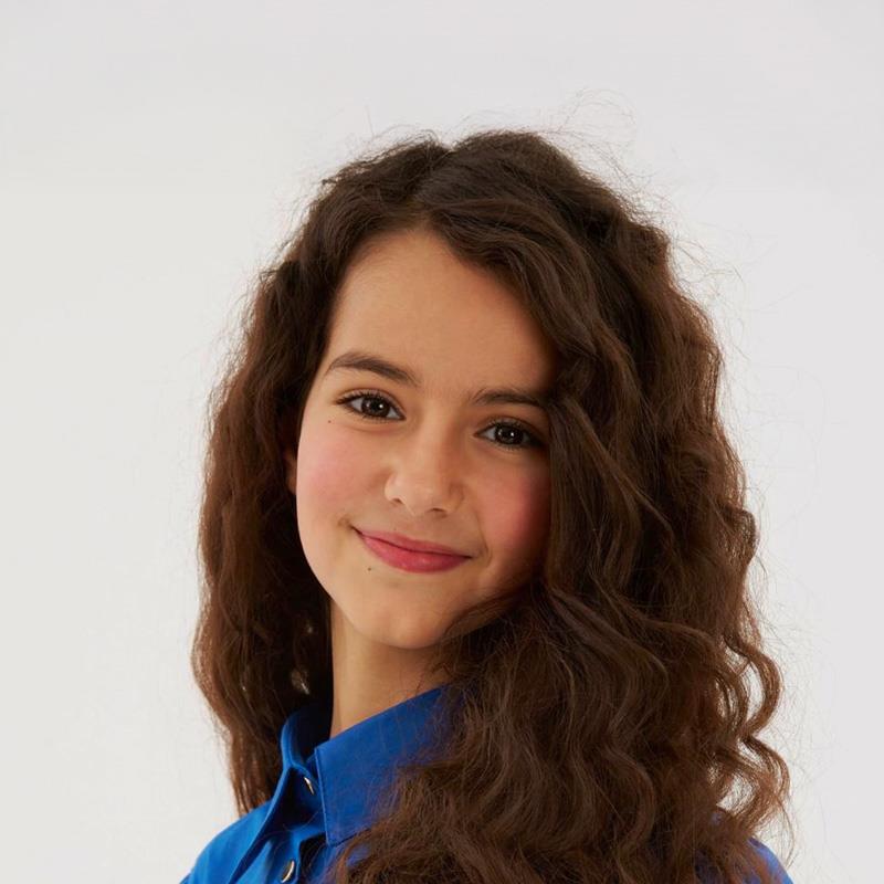 Постер Мина Акдын