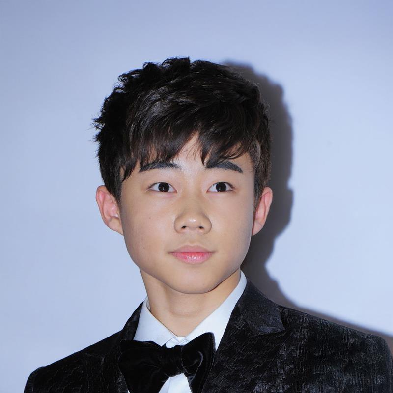 Постер Пак Чи-бин