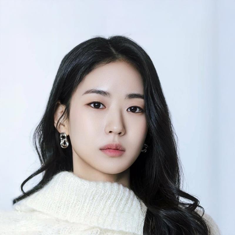 Постер Ли И-дам