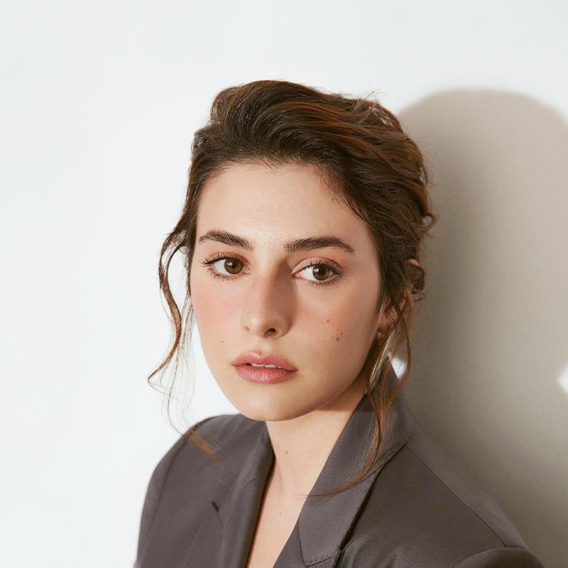 Постер Асуде Калебек