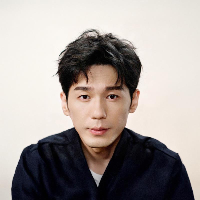 Постер Бай Юй