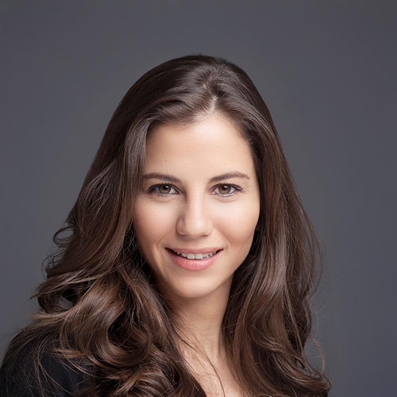 Постер Дерья Бешерлер