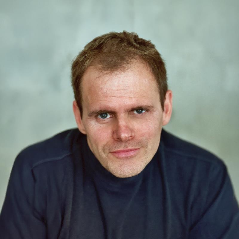 Постер Тим Келлехер