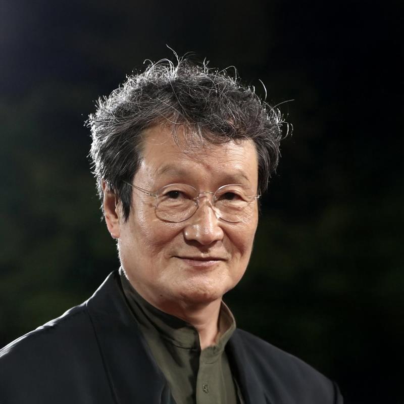 Постер Мун Сон-гын