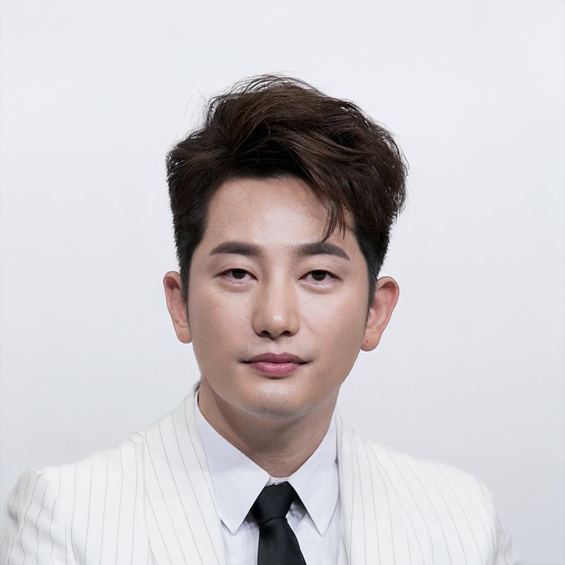 Постер Пак Щи-ху