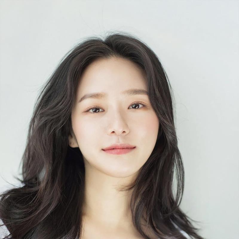 Постер Пак Кю-ён