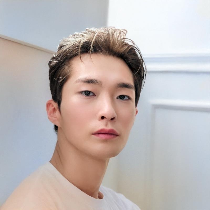 Постер Чан Вон-хён