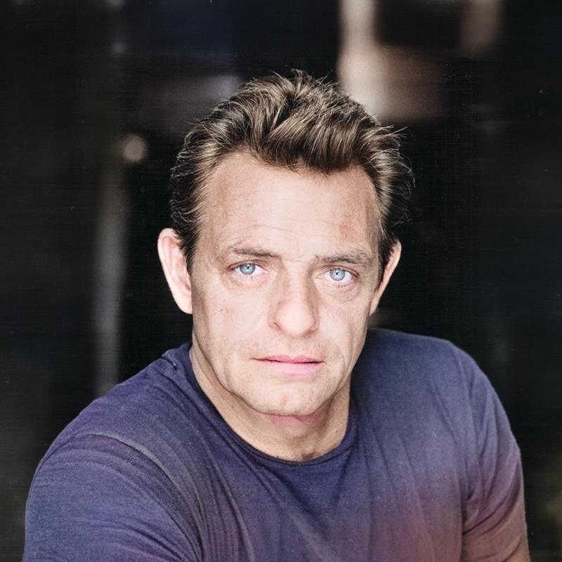 Постер Ричард Брайт