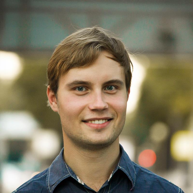 Постер Артем Гулак