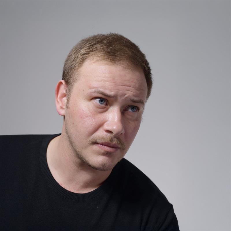 Постер Максим Сапич