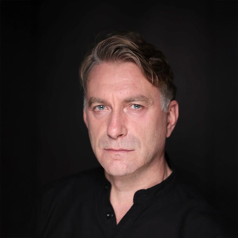 Постер Сергей Сергеев