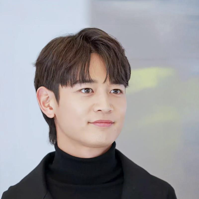 Постер Минхо