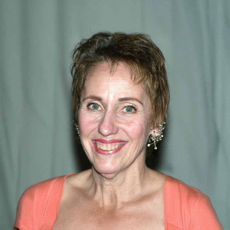 Постер Анжела Питропинто