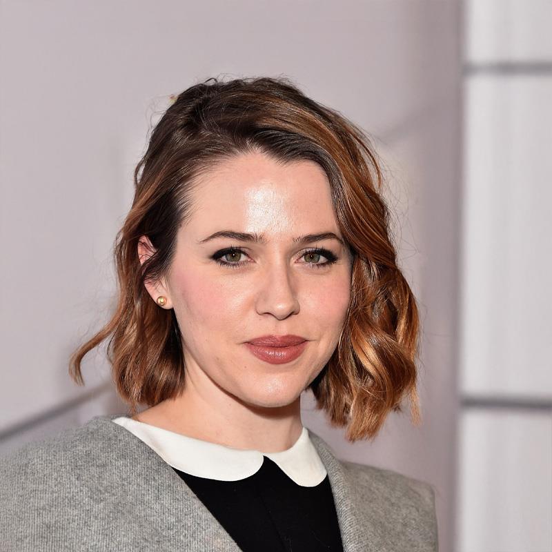 Постер Махандра Дельфино