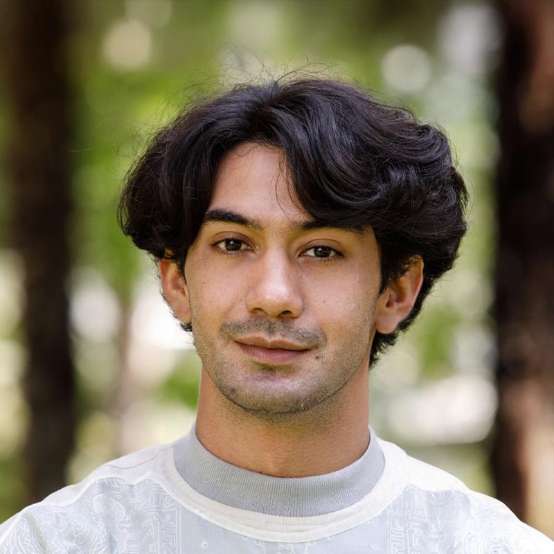 Постер Реза Рахадиан