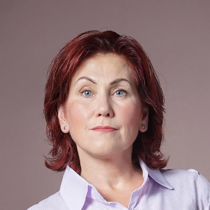 Постер Лара Шум