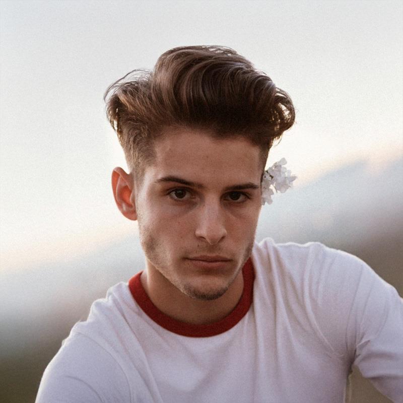 Постер Оливер Пэрис