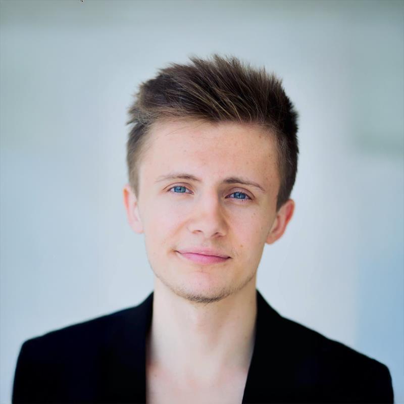 Постер Антон Накатков