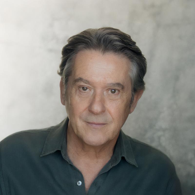 Постер Адриан Лукис