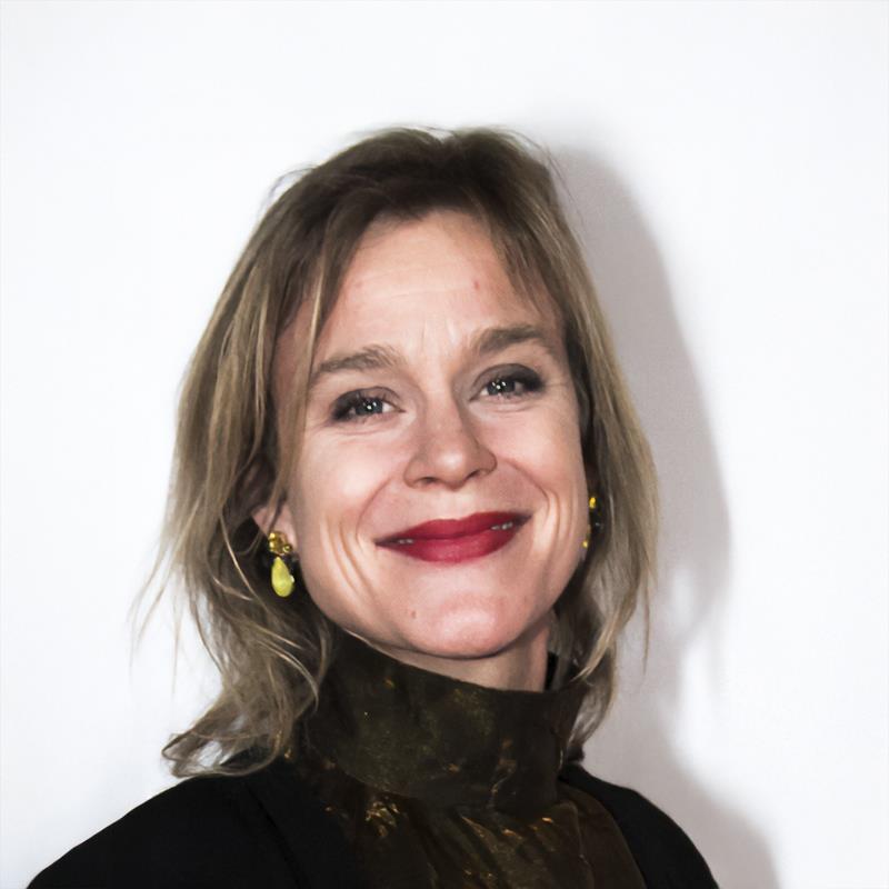 Постер Лине Крусе