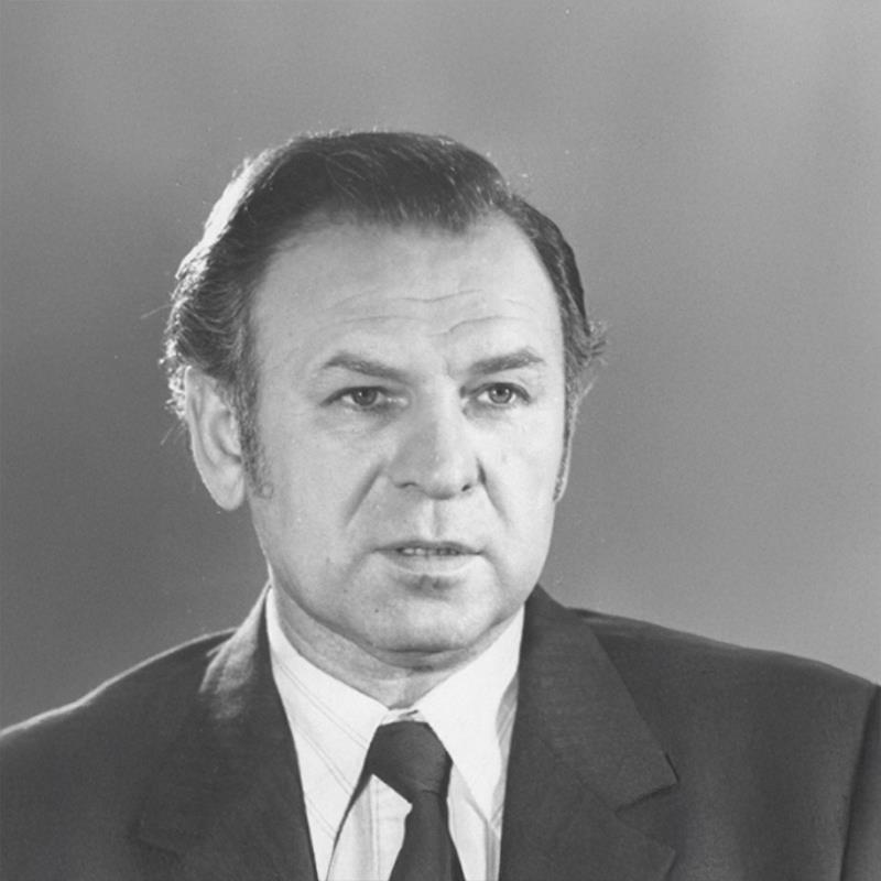 Постер Артем Иноземцев