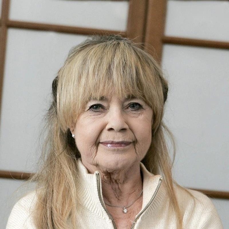 Постер Лена Нюман