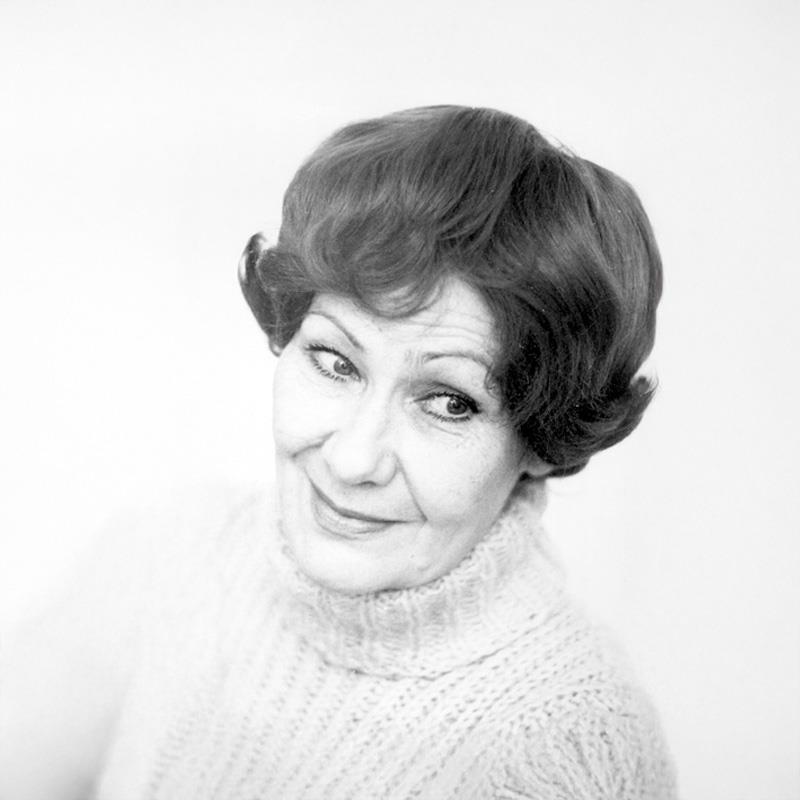 Постер Елена Юнгер