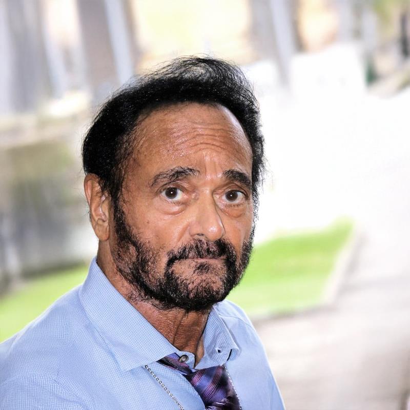 Постер Тони Девон