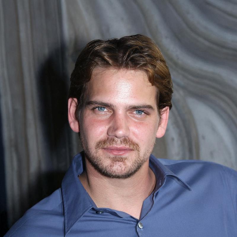 Постер Скотт Бэйрстоу