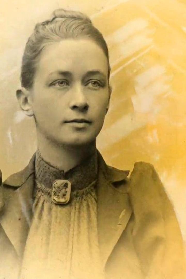 La double vie d'Hilma af Klint, peintre et pionnière de l'art abstrait (la-double-vie-dhilma-af-klint-peintre-et-pionnire-de-lart-abstrait) Документальный фильм