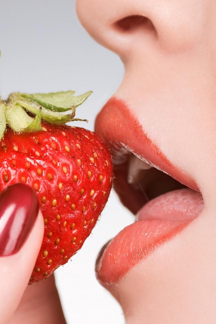 Eighteen And All Natural (eighteen-and-all-natural) Для взрослых